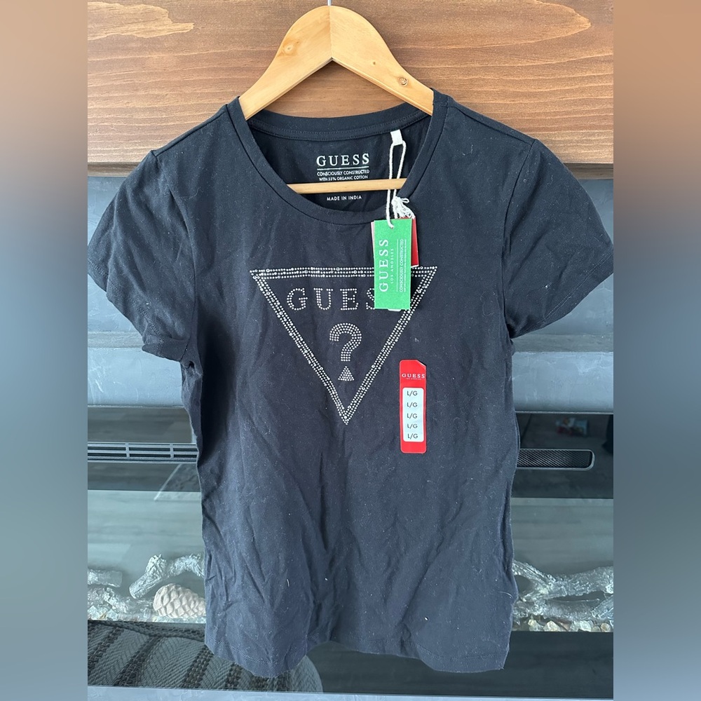GUESS Black T-Shirt Size L NWT